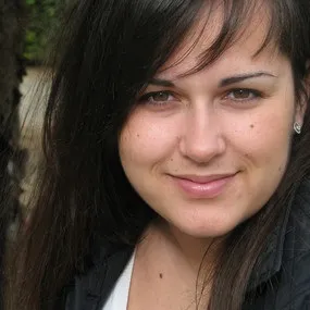 В готелі міні бар має на увазі холодильник чи можна там зберігати свої продукти дякую (продукти) В готелі міні бар має на увазі холодильник чи можна там зберігати свої продукти дякую