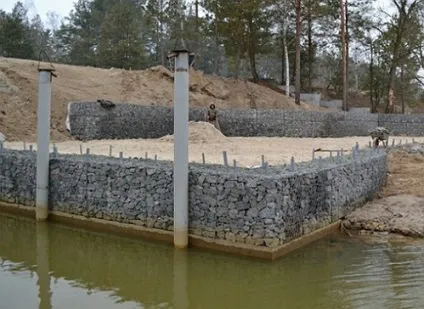 Водоймище на дачній ділянці, укріплення берегів водойми, робимо своїми руками (зміцнення) Водоймище на дачній ділянці, укріплення берегів водойми, робимо своїми руками