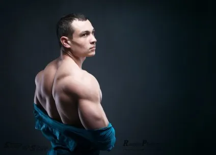 Як чоловікам позувати на камеру прості правила (позувати) Як чоловікам позувати на камеру прості правила