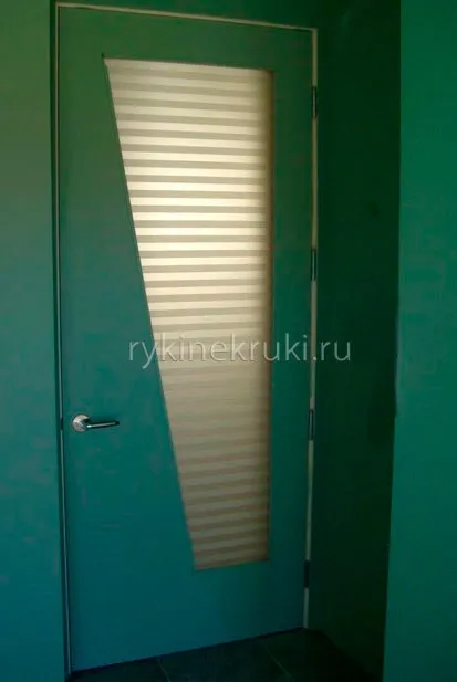 Якою має бути двері для ванної кімнати, руки не крюки (ванною) Якою має бути двері для ванної кімнати, руки не крюки