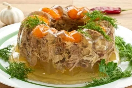 Який найкращий рецепт холодцю на курячих ніжках (холодець) Який найкращий рецепт холодцю на курячих ніжках