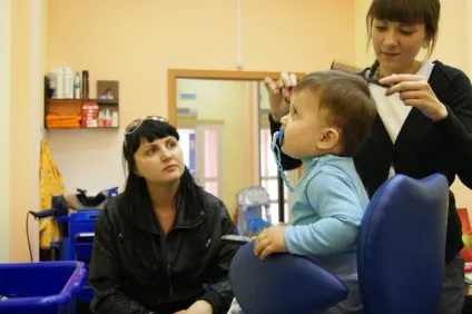 Як підстригти малюка за допомогою машинки або ножиць - вдома чи в перукарні (ножиць) Як підстригти малюка за допомогою машинки або ножиць - вдома чи в перукарні