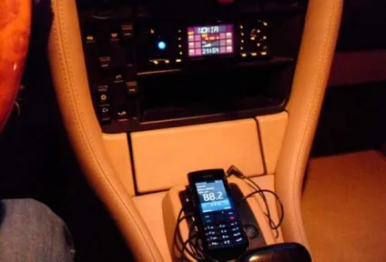 Як підключити телефон до магнітоли в машині через usb, bluetooth, aux і інші способи (магнітоли) Як підключити телефон до магнітоли в машині через usb, bluetooth, aux і інші способи