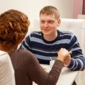 Як розуміти жести чоловіків (чоловіків) Як розуміти жести чоловіків