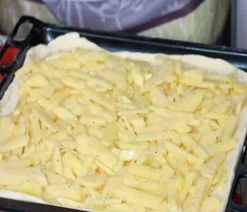 Як приготувати пиріг з фаршем і картоплею - рецепт з фото (пиріг) Як приготувати пиріг з фаршем і картоплею - рецепт з фото