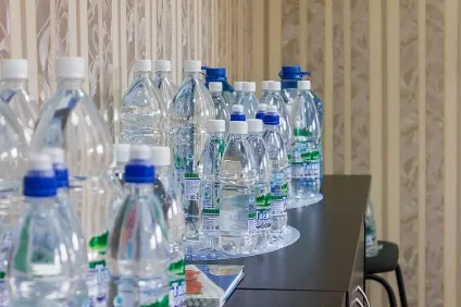 Як виробляють бутильовану воду, як це зроблено (воду) Як виробляють бутильовану воду, як це зроблено