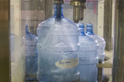 Як виробляють бутильовану воду, як це зроблено (воду) Як виробляють бутильовану воду, як це зроблено