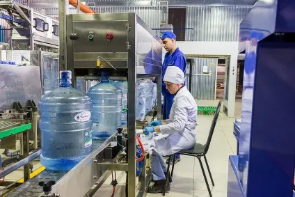 Як виробляють бутильовану воду, як це зроблено (воду) Як виробляють бутильовану воду, як це зроблено