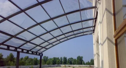 Характеристики та розміри листа полікарбонату - робимо для дому та дачі своїми руками (будинку) Характеристики та розміри листа полікарбонату - робимо для дому та дачі своїми руками