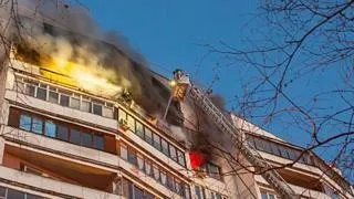 Як врятуватися від пожежі у висотному будинку bbc російська служба (врятуватися) Як врятуватися від пожежі у висотному будинку bbc російська служба