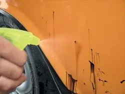 Як видалити бітумні плями