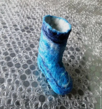 Як зваляти валянки для ляльки - ярмарок майстрів - ручна робота, handmade (українські валянки) Як зваляти валянки для ляльки - ярмарок майстрів - ручна робота, handmade