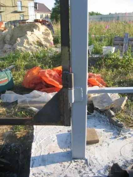 Як своїми руками зробити ворота з профілю