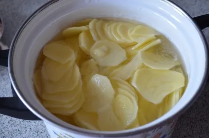 Картопляна запіканка з м'ясом простий рецепт (картопляна) Картопляна запіканка з м'ясом простий рецепт