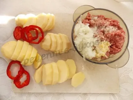 Картопля на шпажках в духовці з фаршем (рецепт) Картопля на шпажках в духовці з фаршем
