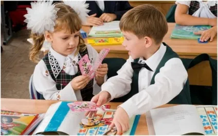 До чого сняться колишні однокласники і школа, в тч однокласник який подобався, поцілунок з ним (однокласники) До чого сняться колишні однокласники і школа, в тч однокласник який подобався, поцілунок з ним