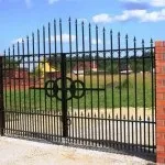 Огорожа з колючого дроту своїми руками відео інструкція (колючий дріт) Огорожа з колючого дроту своїми руками відео інструкція