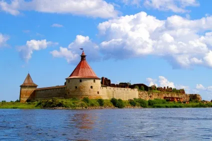 Фортеця горішок історія, опис, фото (історія фортеці горішок вУкаіни опис фортеці горішок вУкаіни) Фортеця горішок історія, опис, фото