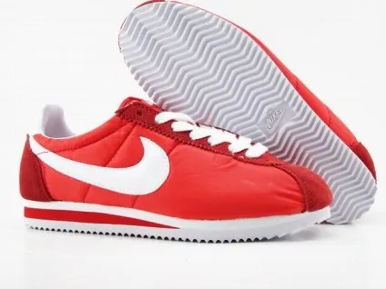 Кросівки nike cortez з чим носити, особливо моделей