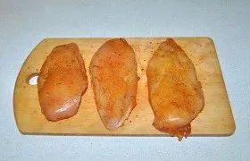 Куряче філе, томління в молоці - покроковий фоторецепт (закуска з куркою) Куряче філе, томління в молоці - покроковий фоторецепт