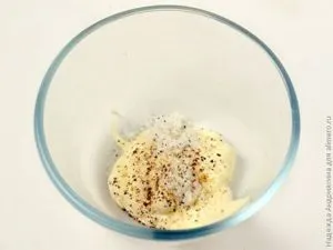 Курка фарширована чорносливом і яблуками (чорносливом) Курка фарширована чорносливом і яблуками