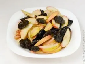 Курка фарширована чорносливом і яблуками (курка фарширована чорносливом і яблуками) Курка фарширована чорносливом і яблуками