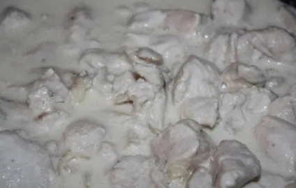 Куряча грудка в сметанному соусі, покроковий рецепт з фото і відео (Вкажіть причину скарги) Куряча грудка в сметанному соусі, покроковий рецепт з фото і відео