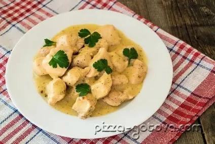 Куряча грудка в сметанному соусі - рецепт з фото (куряча) Куряча грудка в сметанному соусі - рецепт з фото