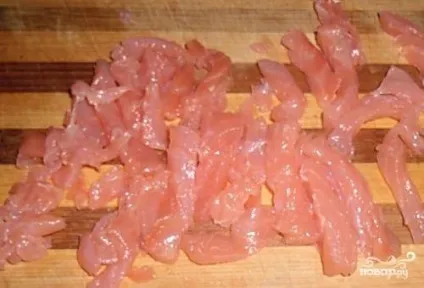 Куряча грудка в часниковому соусі на сковороді - покроковий рецепт з фото на (приготування їжі) Куряча грудка в часниковому соусі на сковороді - покроковий рецепт з фото на
