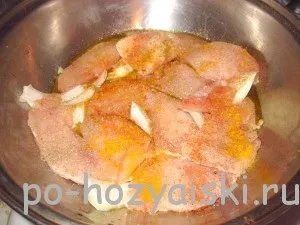 Курка з картоплею в духовці з молоком (картоплею) Курка з картоплею в духовці з молоком