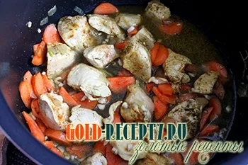 Курка тушкована з стручкової квасолею (квасоля з м'ясом) Курка тушкована з стручкової квасолею