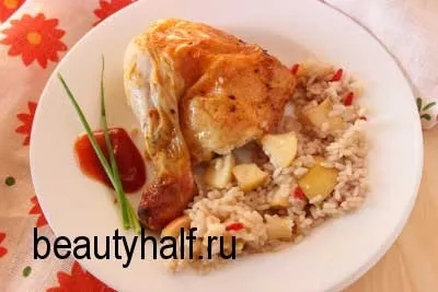Курка в духовці з яблуками і рисом прекрасна половина (курка) Курка в духовці з яблуками і рисом прекрасна половина