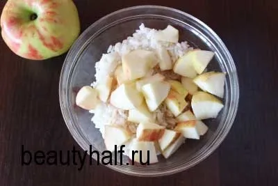 Курка в духовці з яблуками і рисом прекрасна половина (духовці) Курка в духовці з яблуками і рисом прекрасна половина