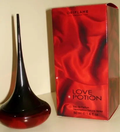 Love potion парфумерна вода код 22442 (22442) Love potion парфумерна вода код 22442