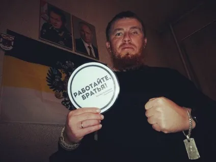 Люди, які називають себе вбивцями «мотороли», записали відеозвернення (героям слава) Люди, які називають себе вбивцями «мотороли», записали відеозвернення