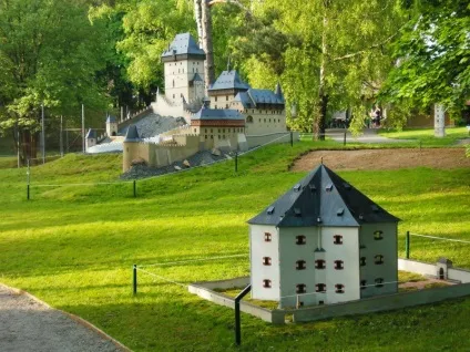 Маріанські лазні
