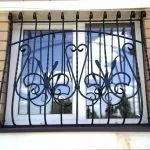 Металеві грати на вікна (23 фото) вибираємо красиві і безпечні
