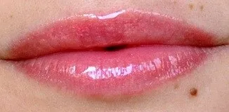 Мої новинки - блиски для губ від rimmel відгуки (Rimmel Vinyl Gloss) Мої новинки - блиски для губ від rimmel відгуки