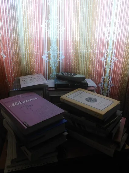 Чи не занадто багато школярам задають Новомосковскть на літо (задають прочитати літо) Чи не занадто багато школярам задають Новомосковскть на літо