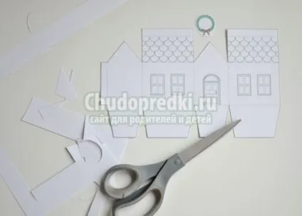 Новорічний будиночок як зробити саморобку своїми руками (будиночок) Новорічний будиночок як зробити саморобку своїми руками