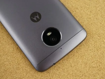 Огляд moto e4 plus бюджетний довгожитель (кут захоплення градусів) Огляд moto e4 plus бюджетний довгожитель