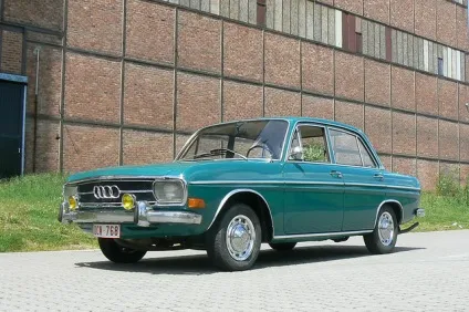 Про компанію audi
