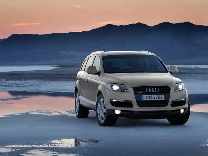 Про компанію audi