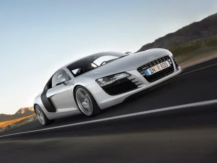 Про компанію audi