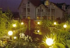 Освітлення саду звичайного і зимового правила підбору і розстановки світильників (освітлення зимового саду) Освітлення саду звичайного і зимового правила підбору і розстановки світильників