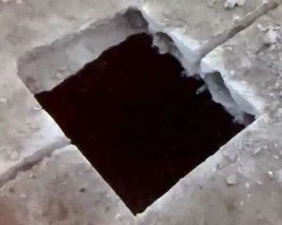 Отвір в ж