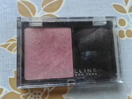 Відгуки про косметику maybelline