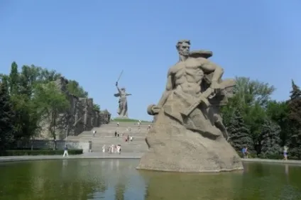 Пам'ятник-ансамбль героям Сталінградської битви (Героям Сталінградської битви) Пам'ятник-ансамбль героям Сталінградської битви