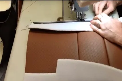 Перетяжка сидінь шкірою