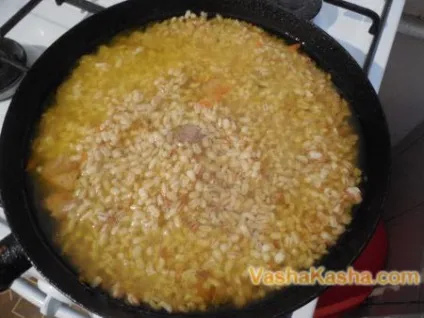 Перловка з м'ясом ситне і корисне блюдо для всієї родини (м'ясом) Перловка з м'ясом ситне і корисне блюдо для всієї родини